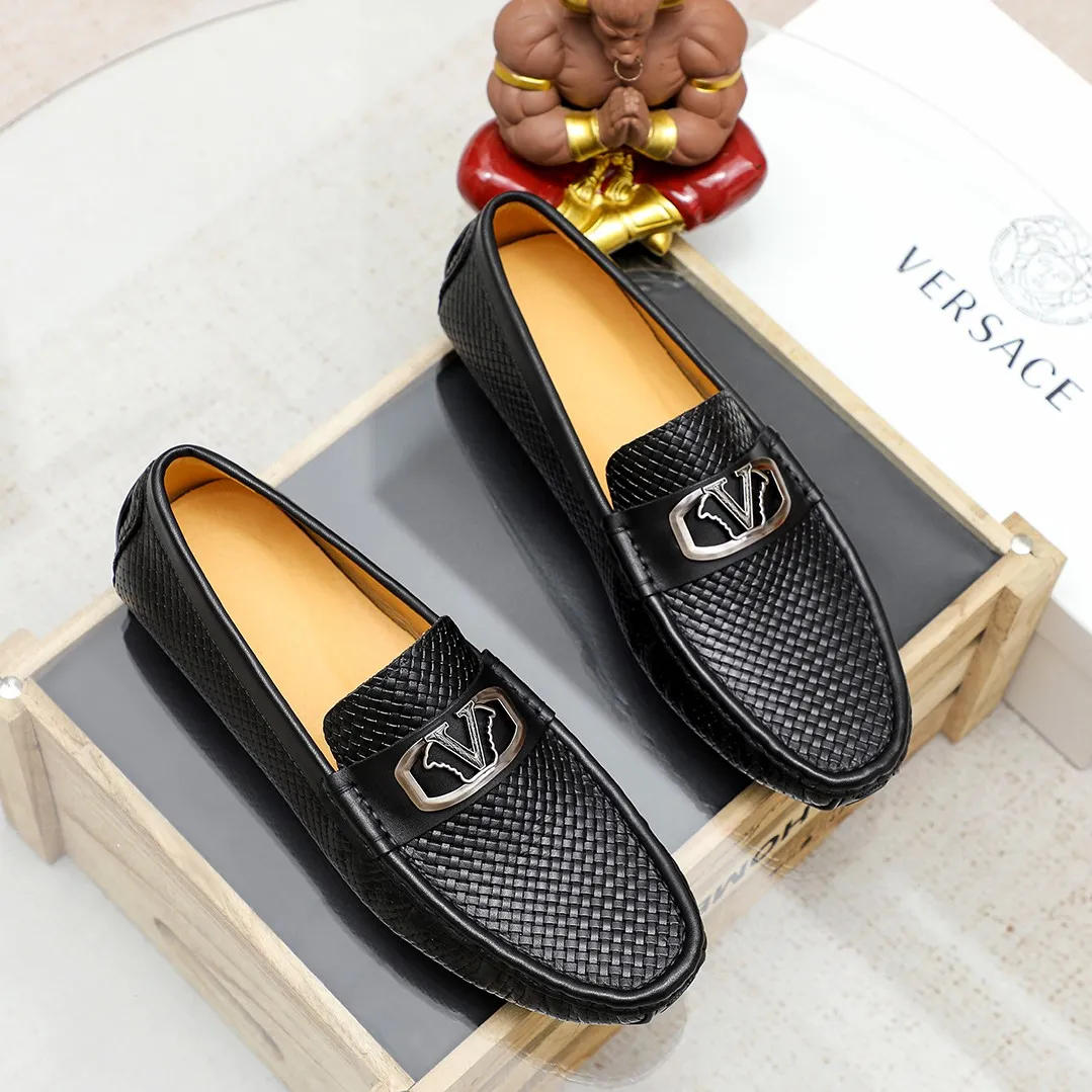 Men's shoes💰360💰💰[FENDI-FENDI] Classic new men's casual slip-on shoes🇨🇳Counter quality, original 1:1 high-quality workmanship💯The upper is made of imported first-layer cow Leather, 🐷leather lining, fashionable lazy beanie design 🌴casual Loaf style, with original raw rubber wear-resistant outsole 🌾definitely high-end and classy, only for drivers 🍀A must-have for trendy men, @@optional! 🍓Code number 38-45 (46🉑️customized, non-returnable and non-exchangeable)